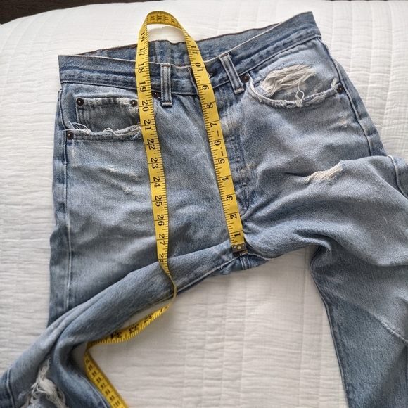 SOLD🔥501 Levi's - Picture 6 of 16